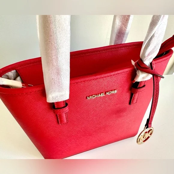 Michael Kors Jet Set Saffiano Leather Top-Zip Tote Bag